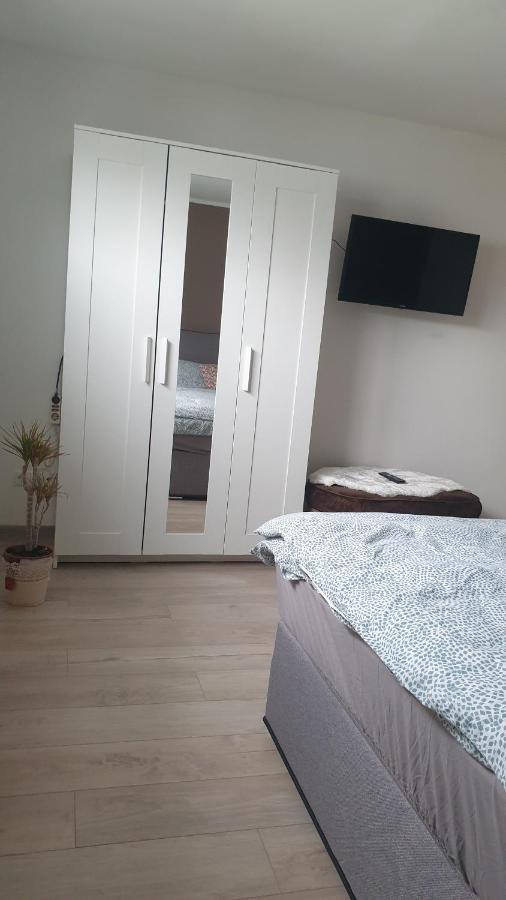 Boardingappartement Windeckblick, Ruhige, Zentrale Lage Mit Grossem Suedbalkon Bühl Exterior foto
