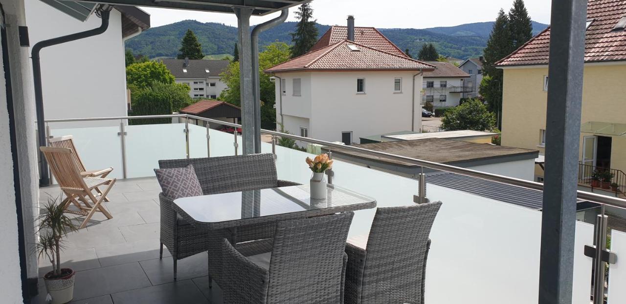 Boardingappartement Windeckblick, Ruhige, Zentrale Lage Mit Grossem Suedbalkon Bühl Exterior foto
